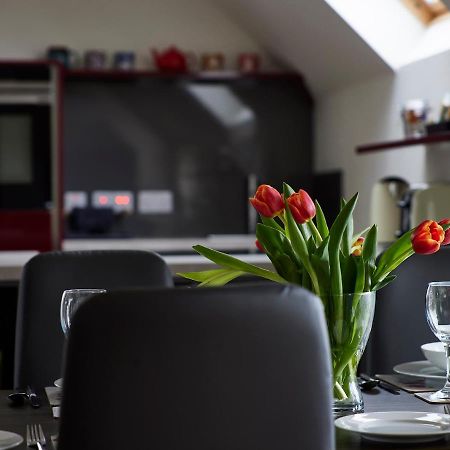 Skyelight Apartment Portree Bagian luar foto