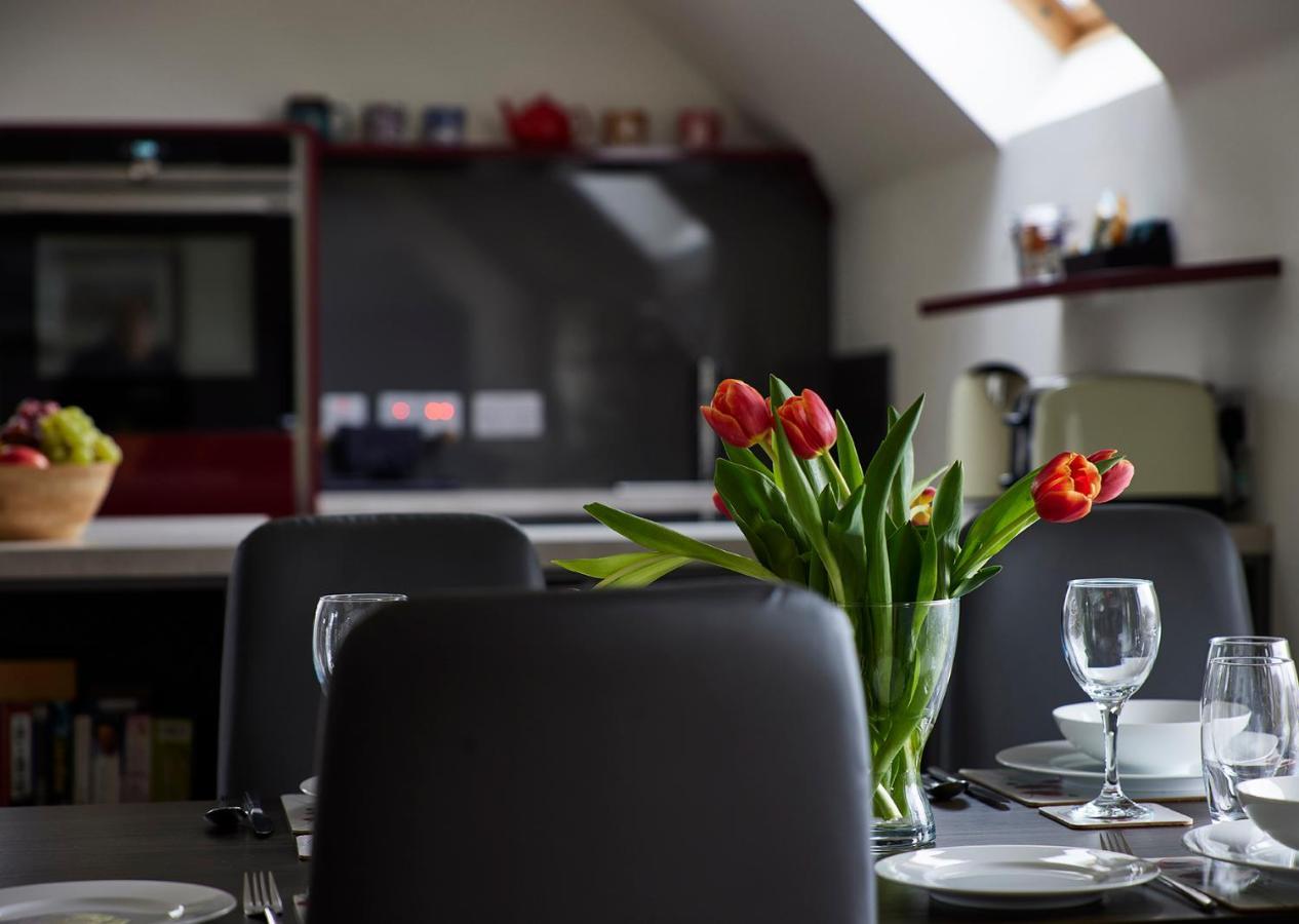 Skyelight Apartment Portree Bagian luar foto