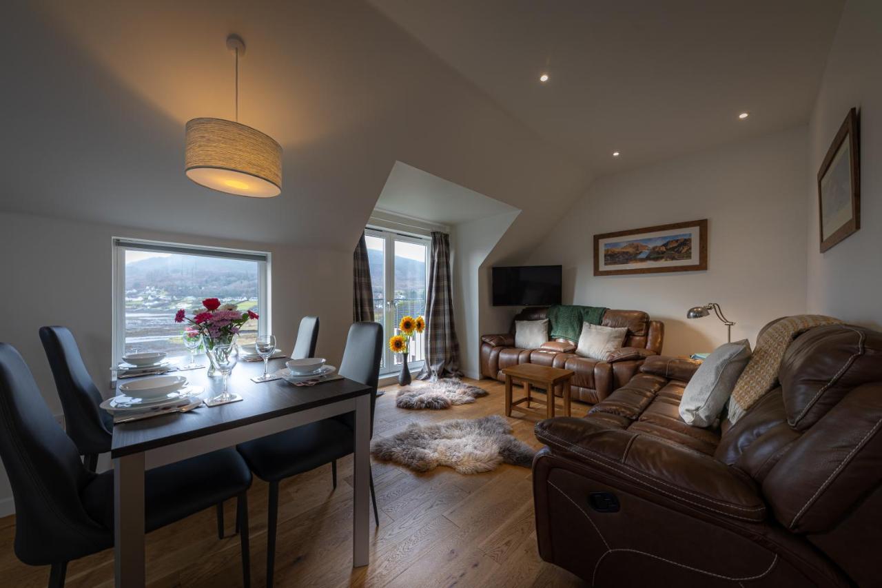 Skyelight Apartment Portree Bagian luar foto
