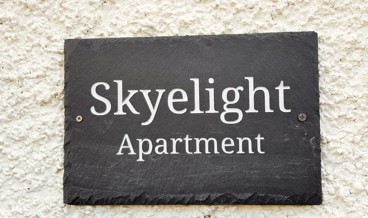 Skyelight Apartment Portree Bagian luar foto